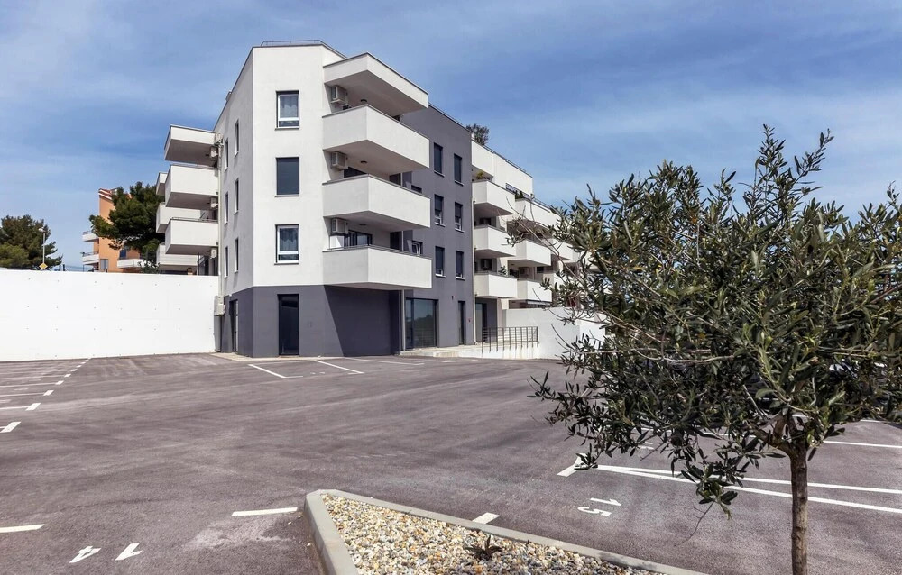 Nice Apartment in Premantura With 2 Bedrooms and Internet