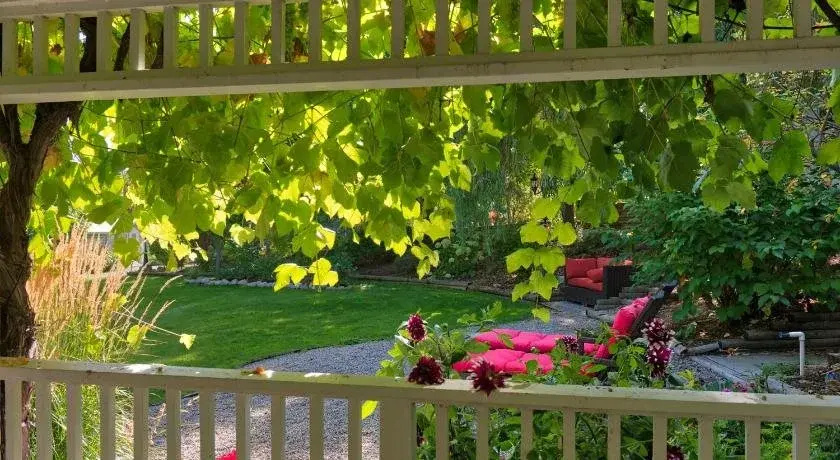 Serenata Guesthouse & Vineyard Retreat