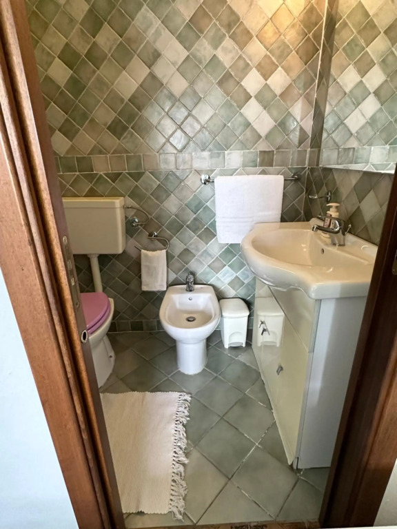 Garden House - B&B near Bus Stop to Beaches & Airport