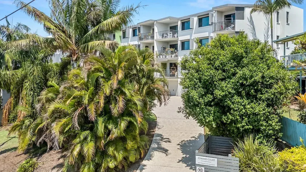 2-bed Near Beach With BBQ & Stunning Ocean Views