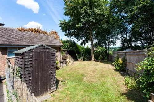 West Chiltington Village, 2 bedrooms & parking
