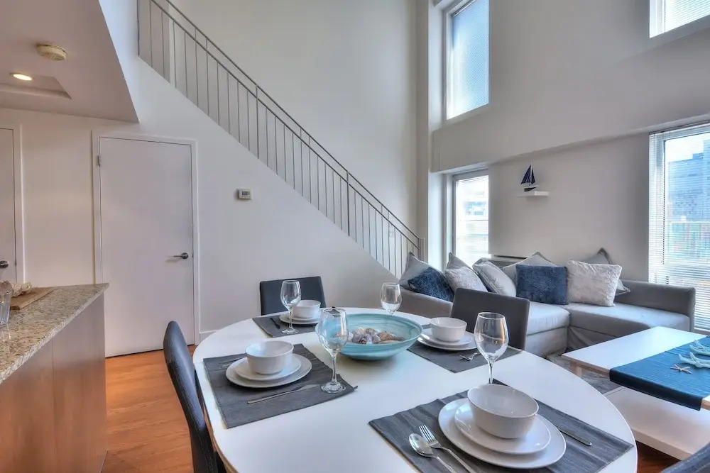 2 Floor Mezzanine Condo Near Convention Center