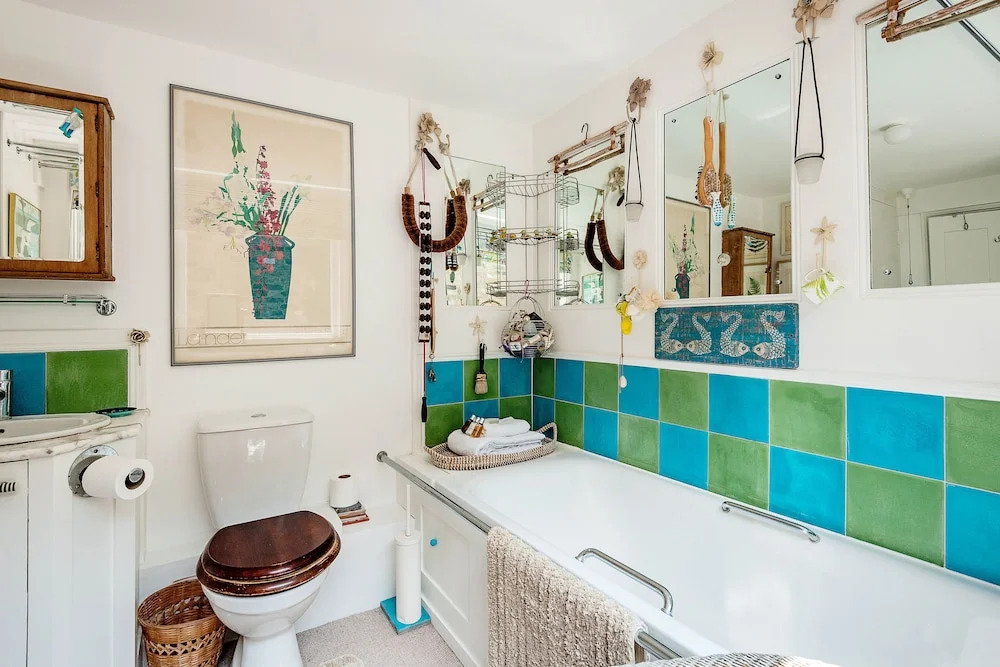 Enchanting Hammersmith Home Close to Shepherds Bush by Underthedoormat