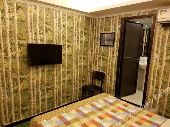 Rainbow City Inn