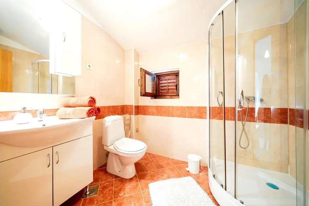 Apartment With one Bedroom in Ljubac, With Wonderful sea View, Pool Ac