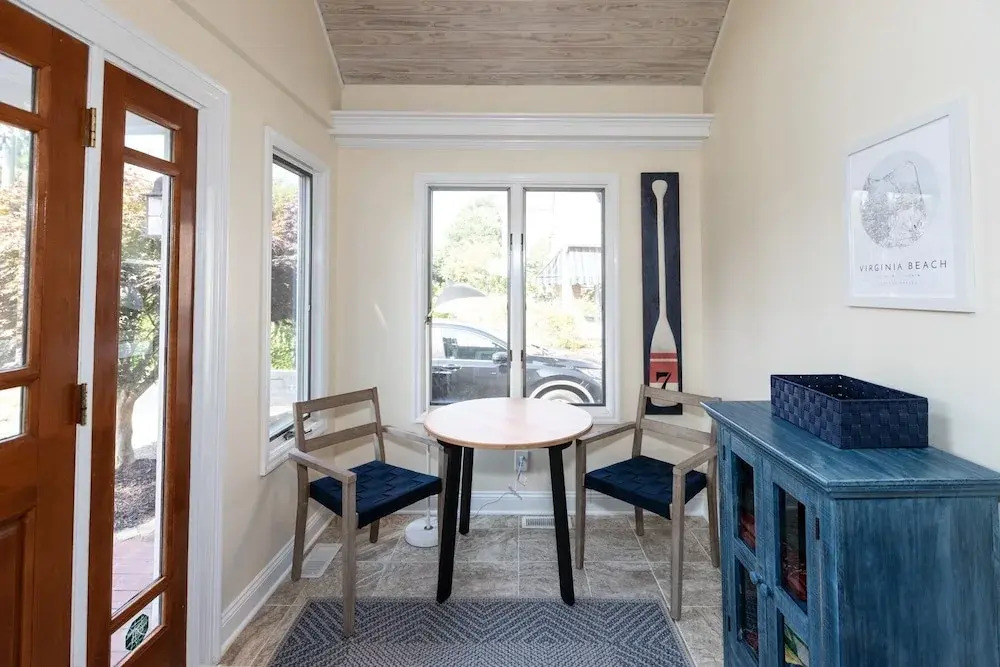 Charming 3 BR North End Beach Cottage One Block to the Beach Private Parking Private Backyard 1478