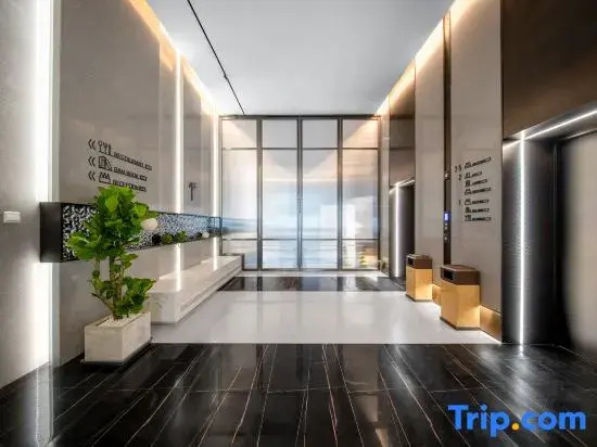 Atour Hotel Chengdu Longquan Shimao Plaza