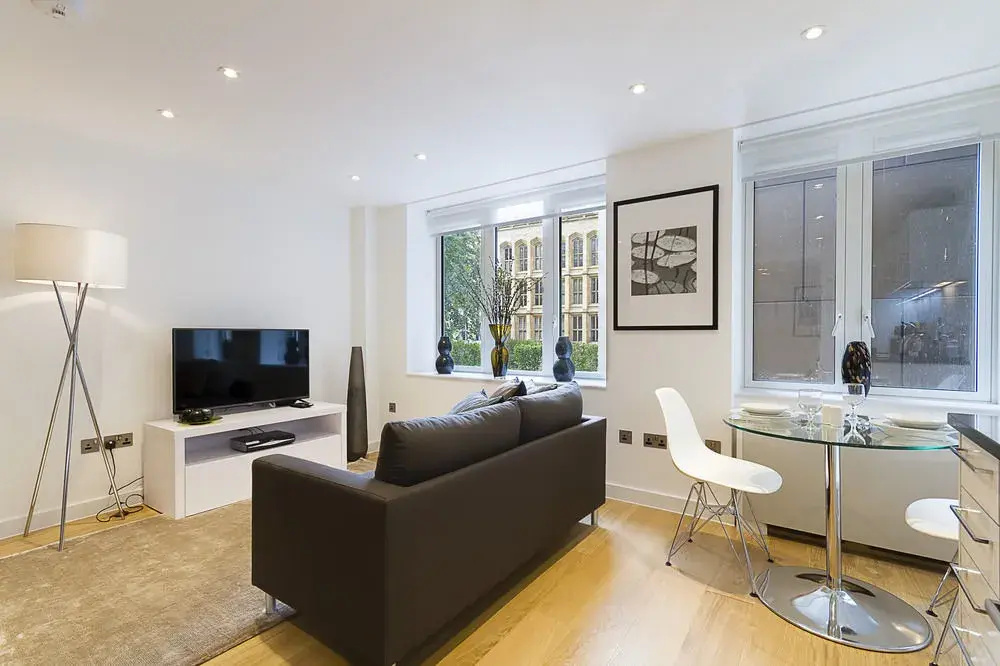 Fetter Lane Apartments