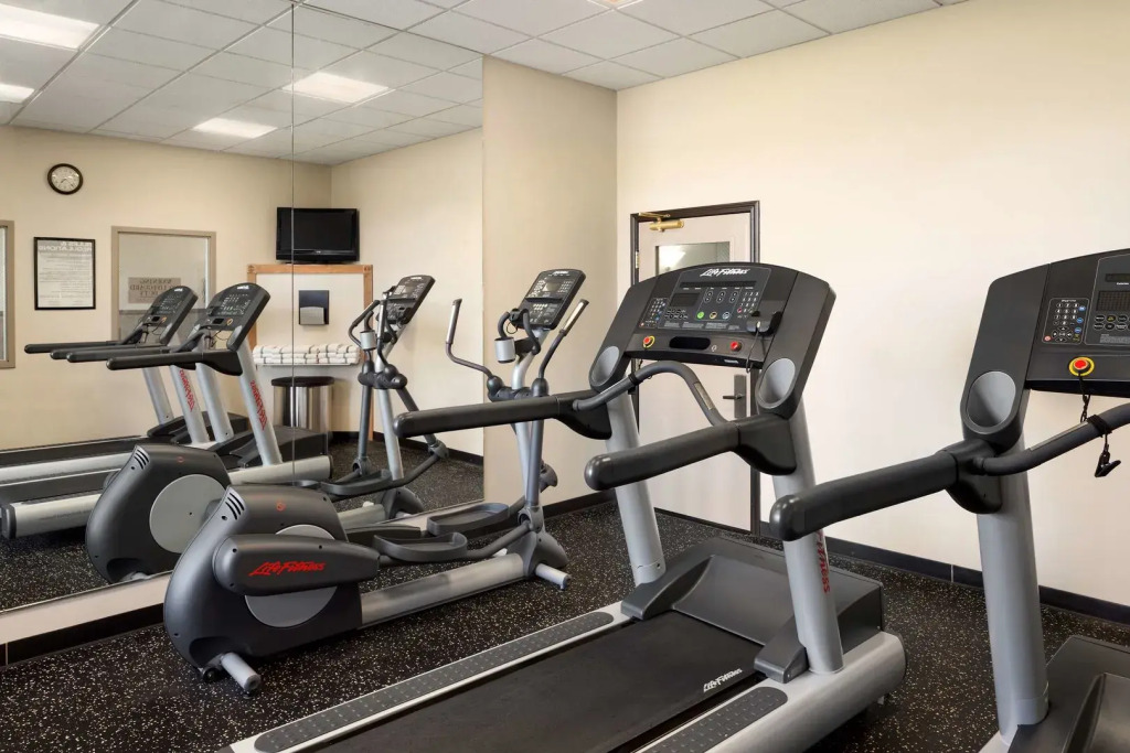 Country Inn & Suites by Radisson, Findlay, OH