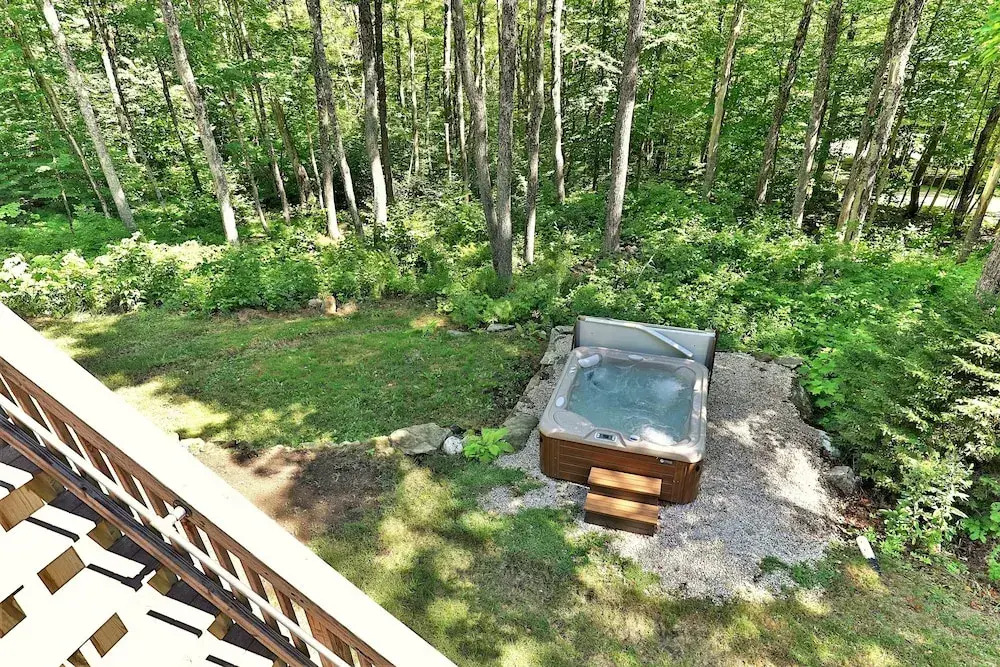 "the Shack" At Killington: 3br/1.5ba Remodeled Home. Hot Tub. 3 Bedroom Home