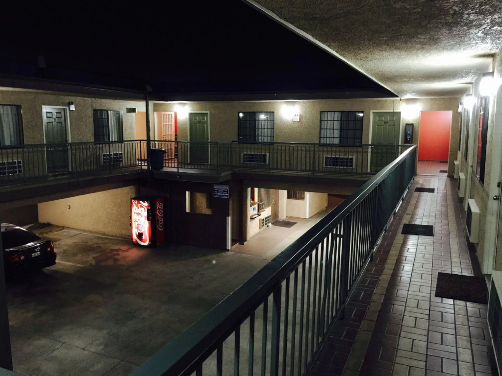Regal Inn