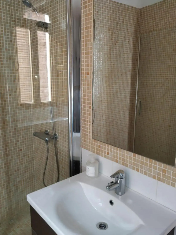 Bonito apartamento con encanto en casco antiguo RON 7