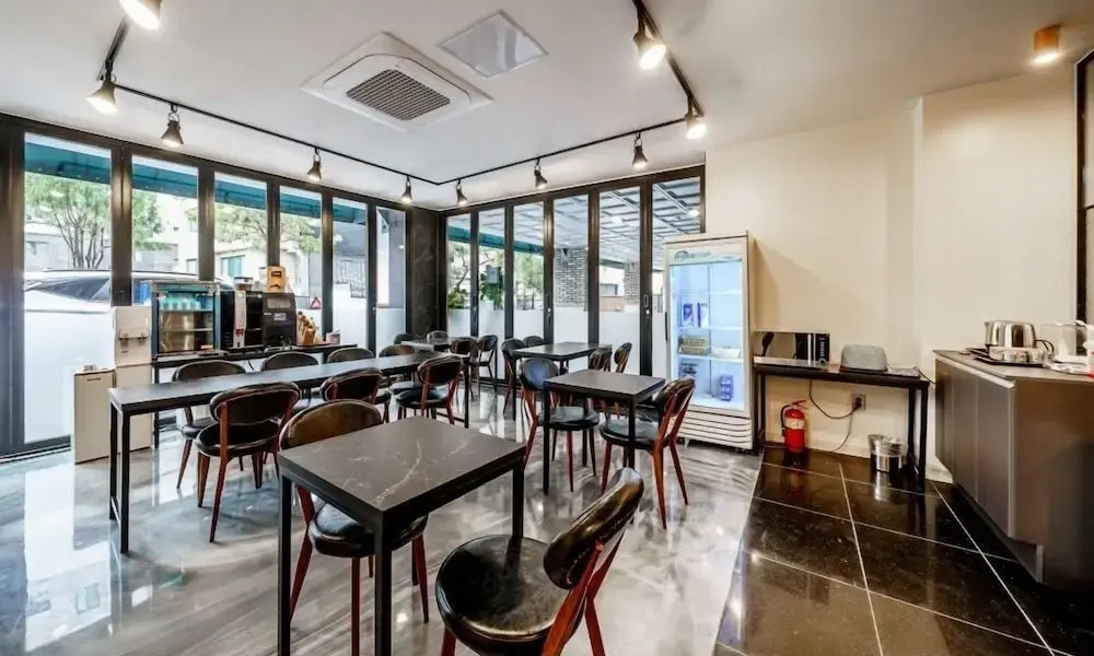 G7 Hotel