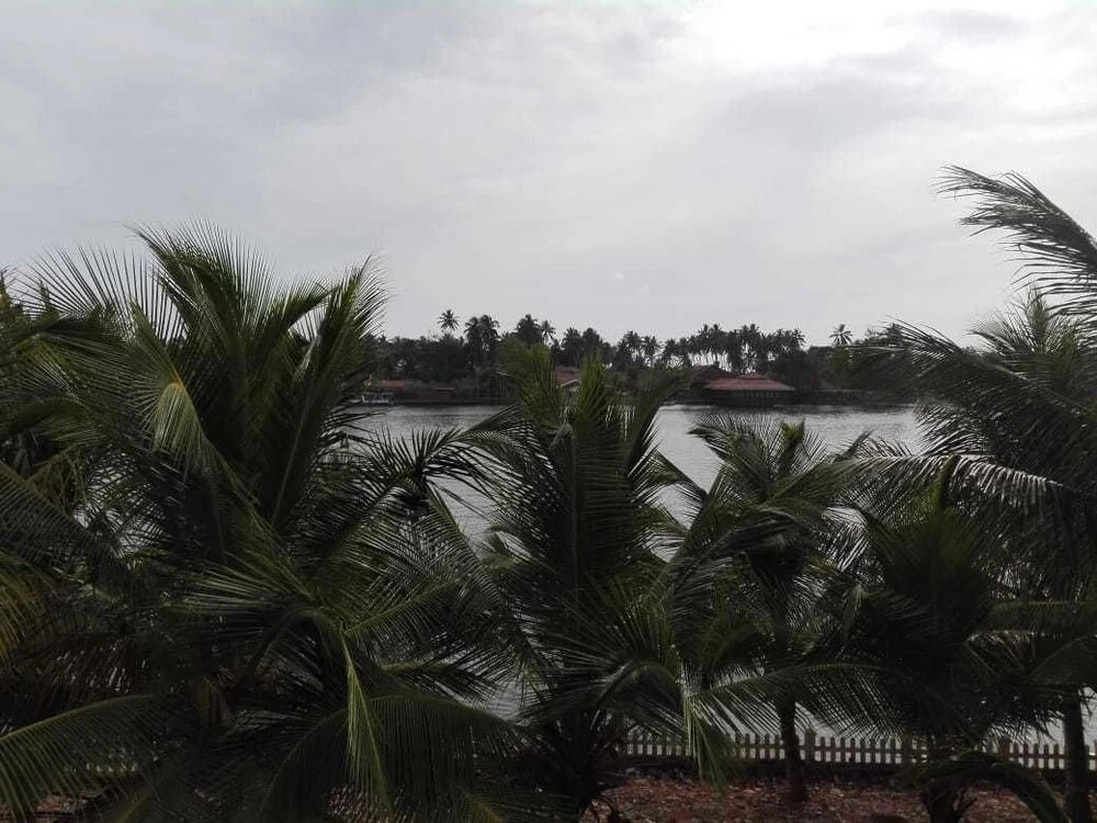 Aqua Reach Hotel