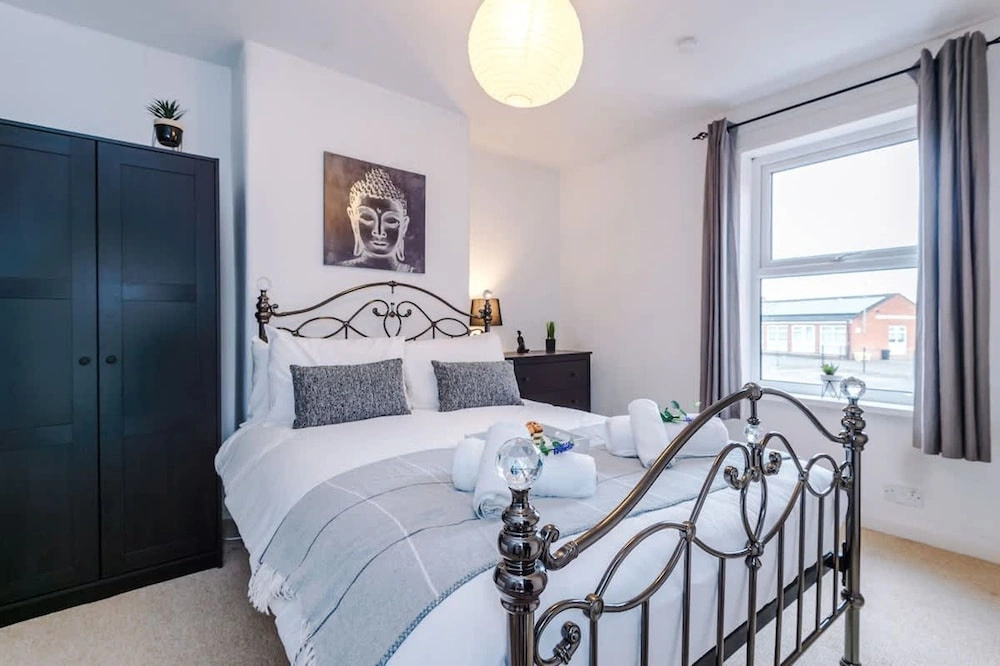 Stunning Home Amazing Location Great For Groups