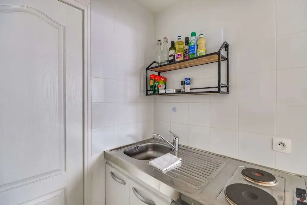 Charming Flat - 6 Mins to Gare Du Nord Metro