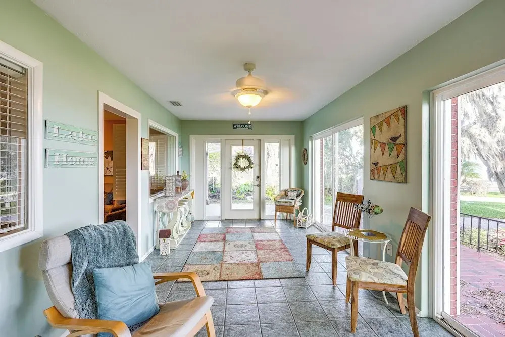 Auburndale Vacation Rental w/ Yard & Lake Views