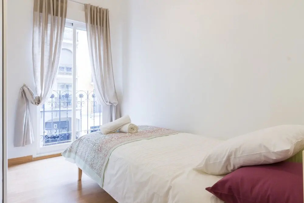 Room to Rent Plaza de España-Princesa