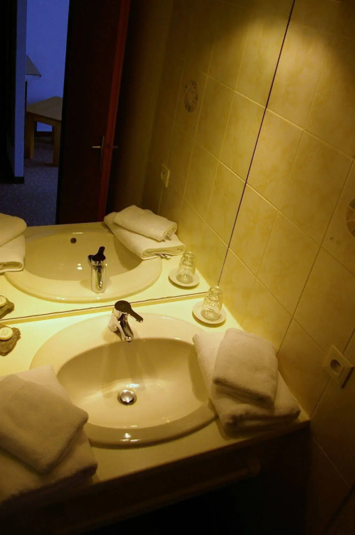 LOuta Hotel Restaurant