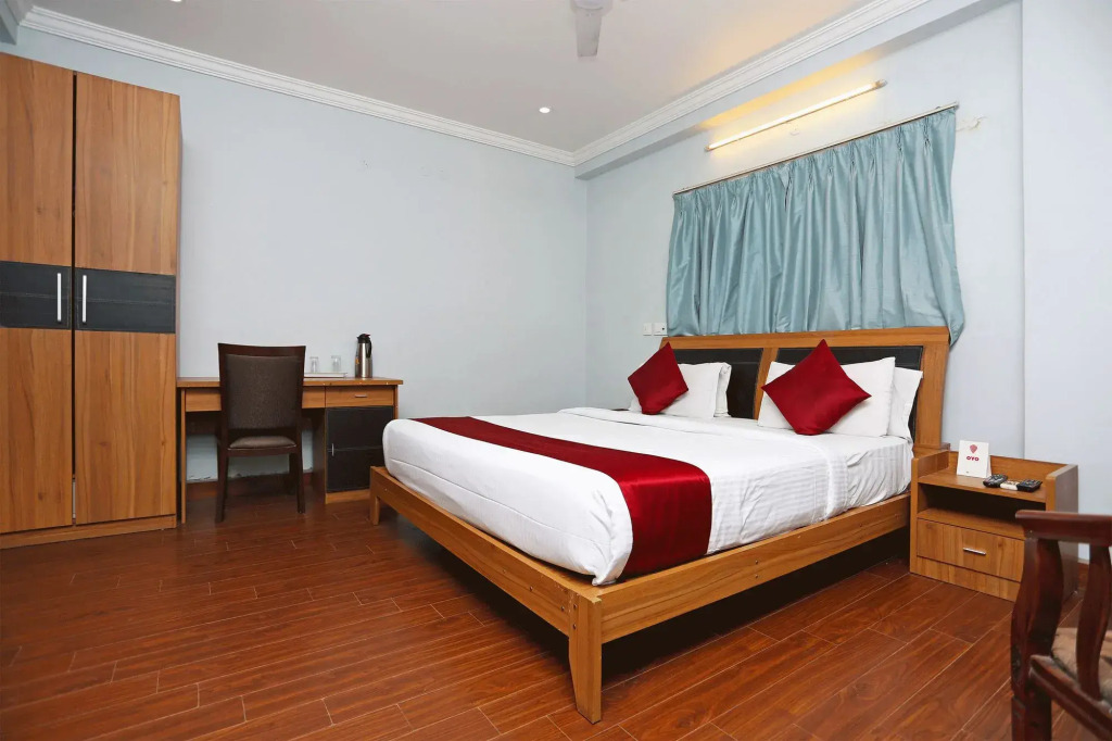 Hotel Svm Grand By OYO Rooms