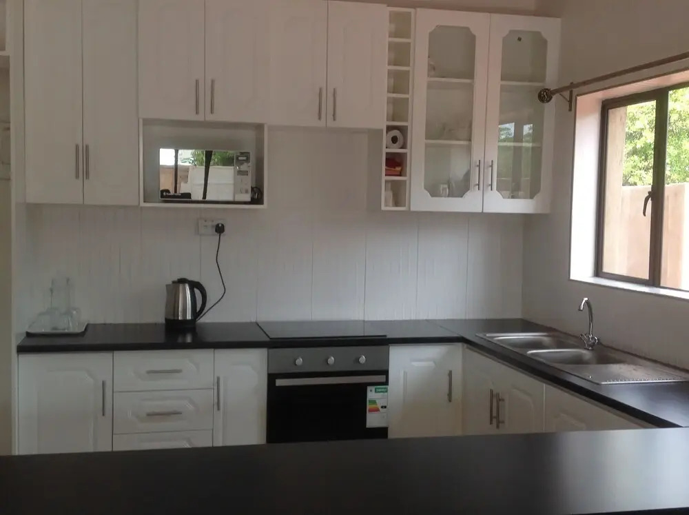 848 Guest House
