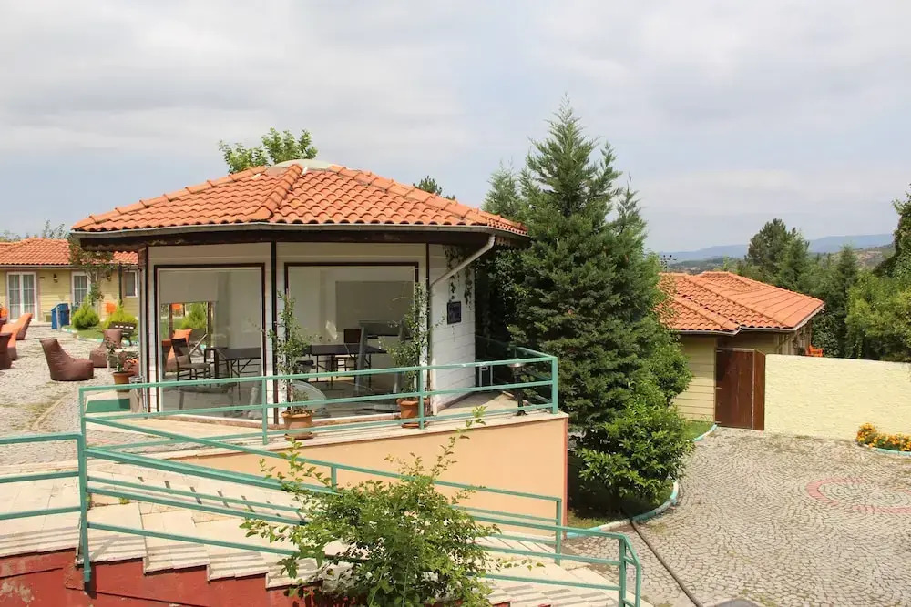 EMAN TERMAL HOTEL