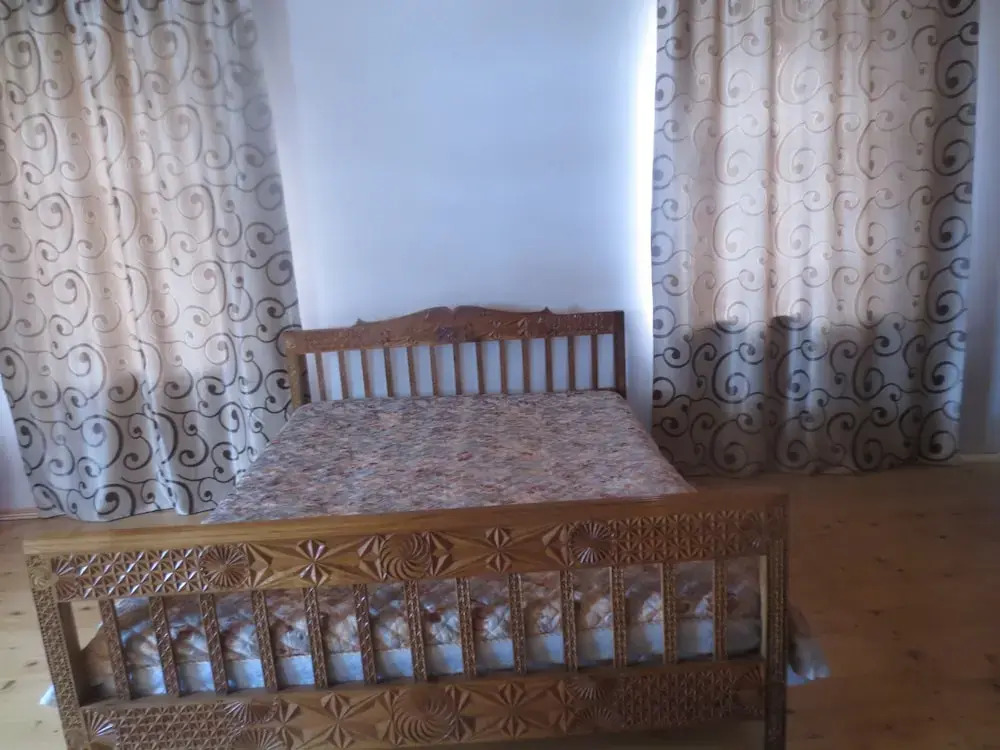 irma beso aleko khergianis guesthouse