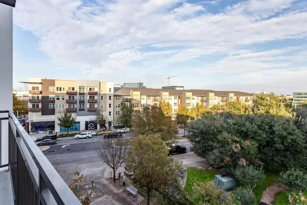 Diamond at Kenzie - Modern 2-bedroom, North Austin