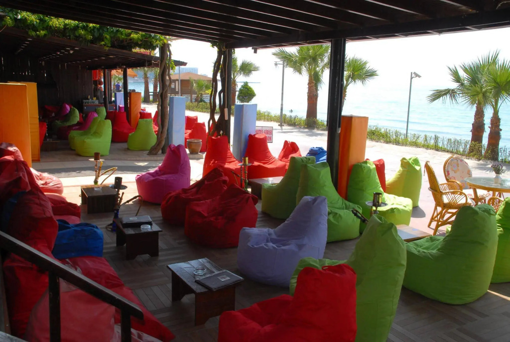 Sunday Beach Hotel