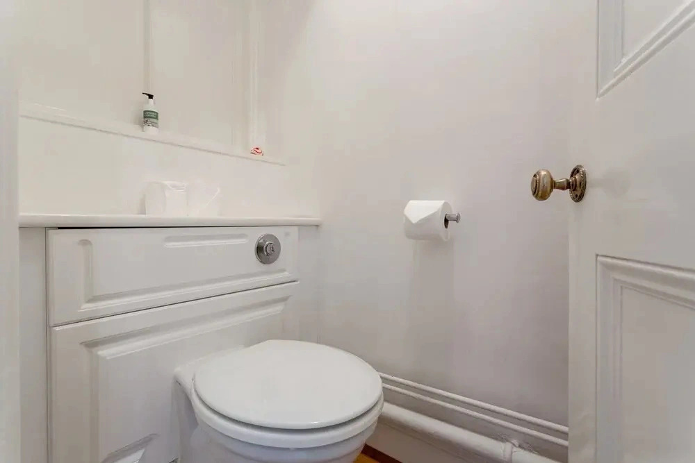 Large & Bright 1 Bed Flat In Piccadilly Circus