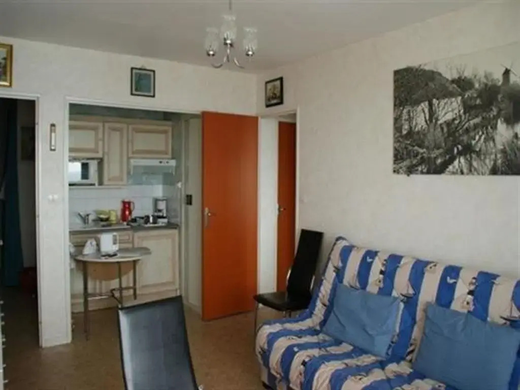 Appartement Saint-Gilles-Croix-de-Vie, 2 pièces, 4 personnes - FR-1-324-90