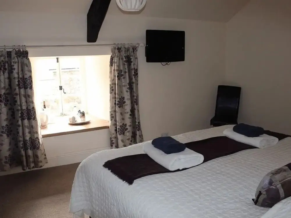 Dolgun Uchaf Historic B&B and Cottages with Boutique Bedrooms In The Heart of Snowdonia