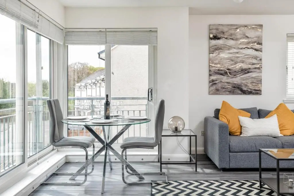 Executive Apartment, Free Parking, West End