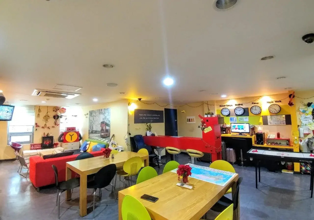 Hostel Tommy Jongno ---- Tax Return Authorized Shop