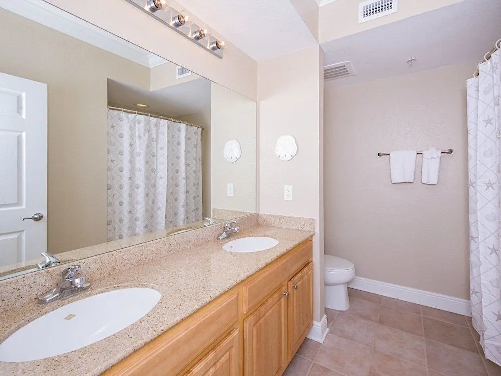 1010W Beach Condo #1501 - 2 Br condo by RedAwning
