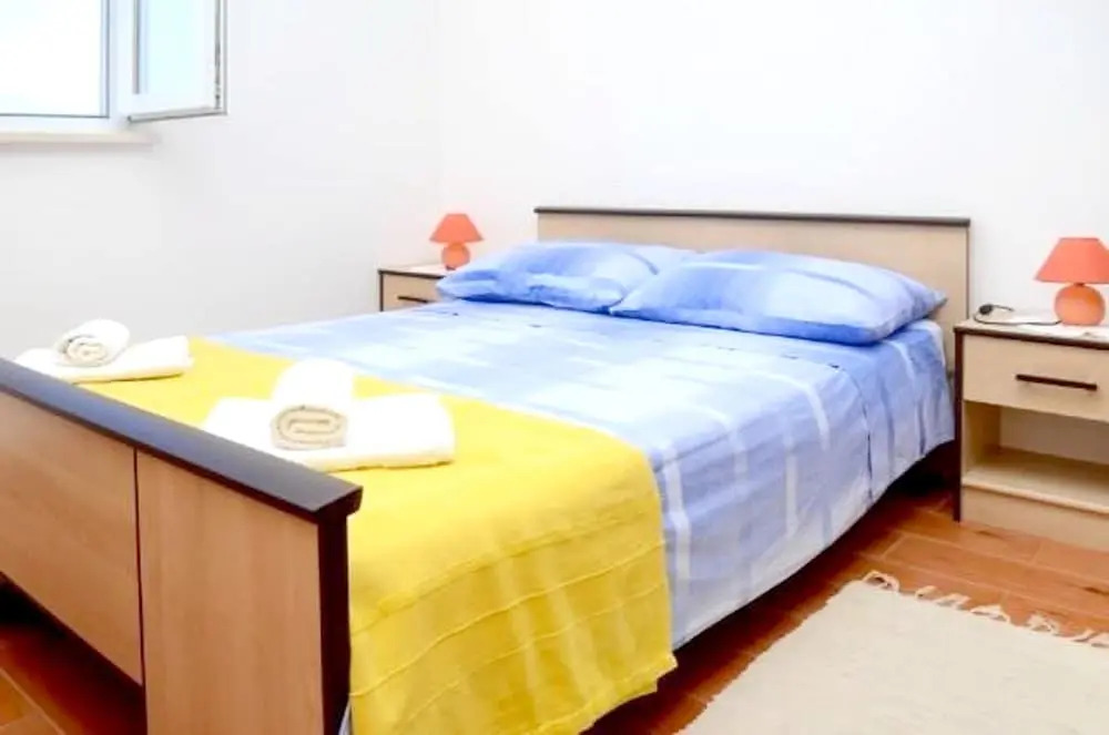 Apartment with 2 Bedrooms in Postira, with Wonderful Sea View, Furnished Terrace And Wifi - 60 M From the Beach