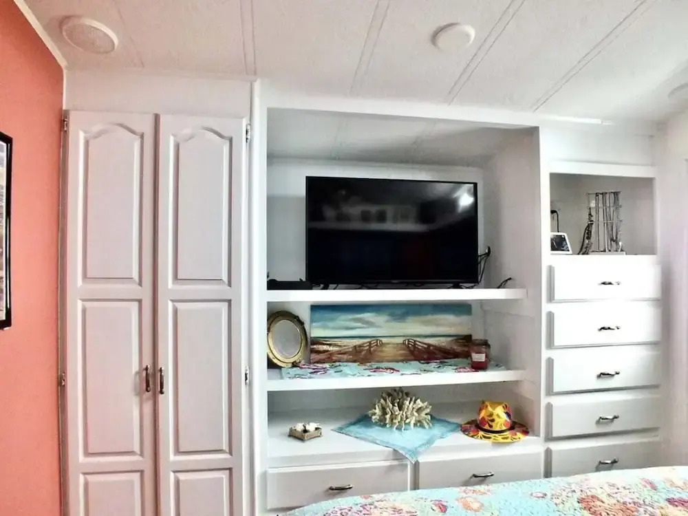Charming 1BR Getaway in Long Island Village Resort