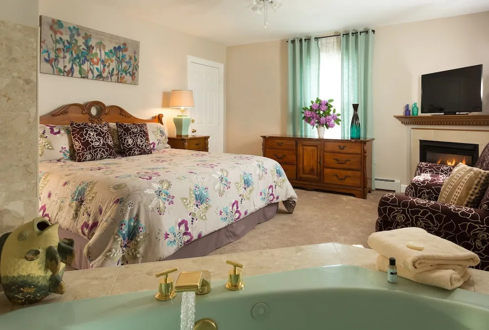 Beech Tree Inn and Cottage