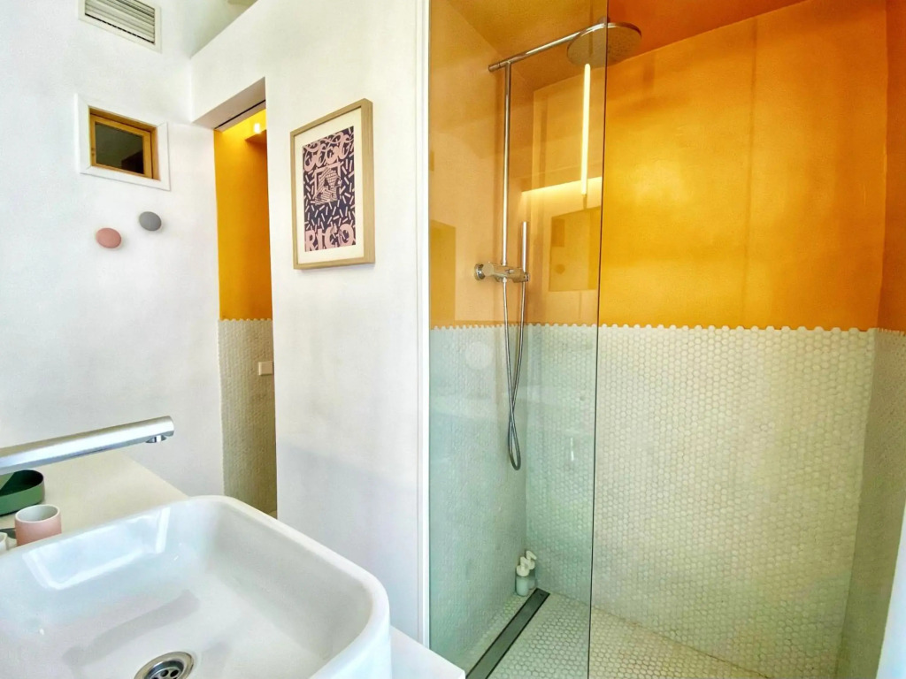 Tyche apartment