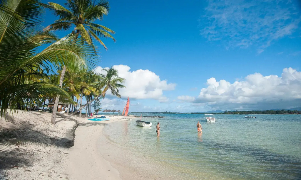 Jalsa Beach Hotel & Spa