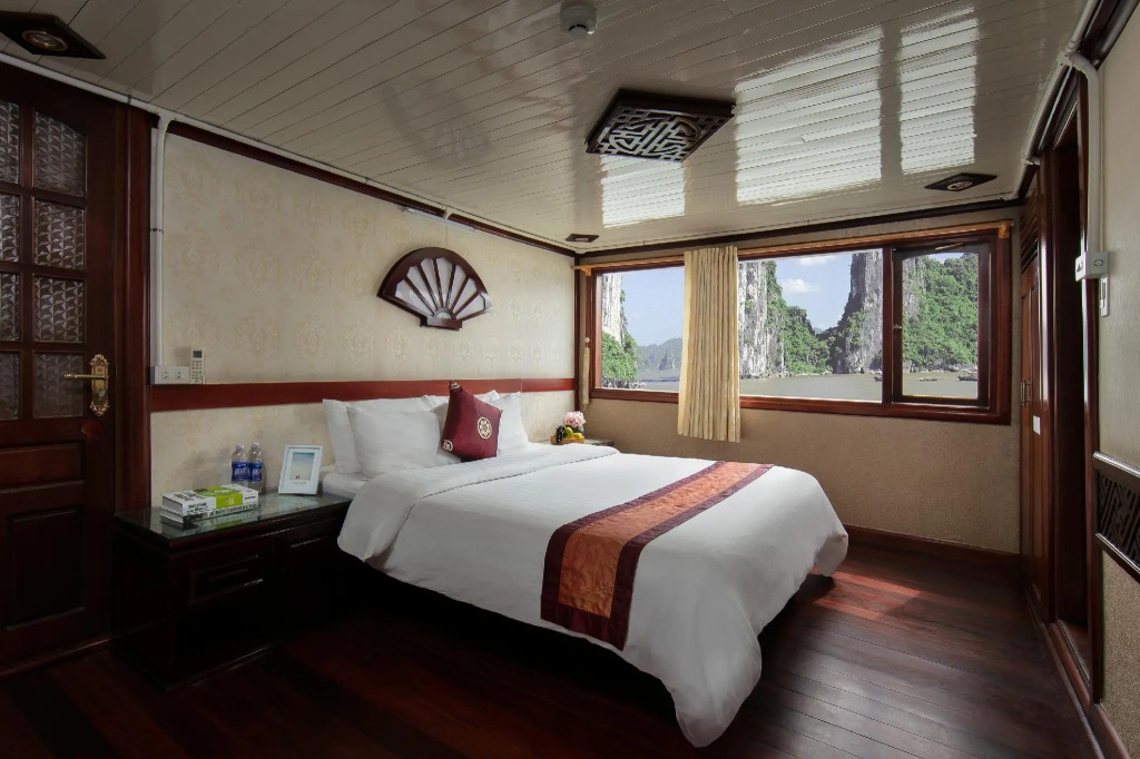 Halong Fantasea Cruise