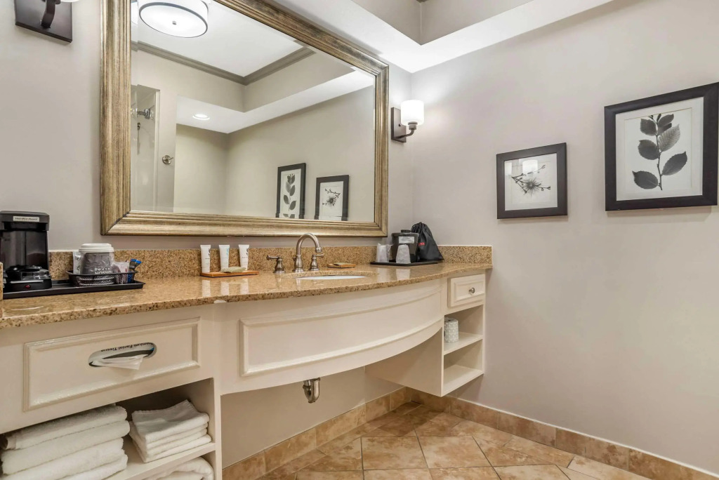 Country Inn & Suites by Radisson, Metairie New Orleans , LA
