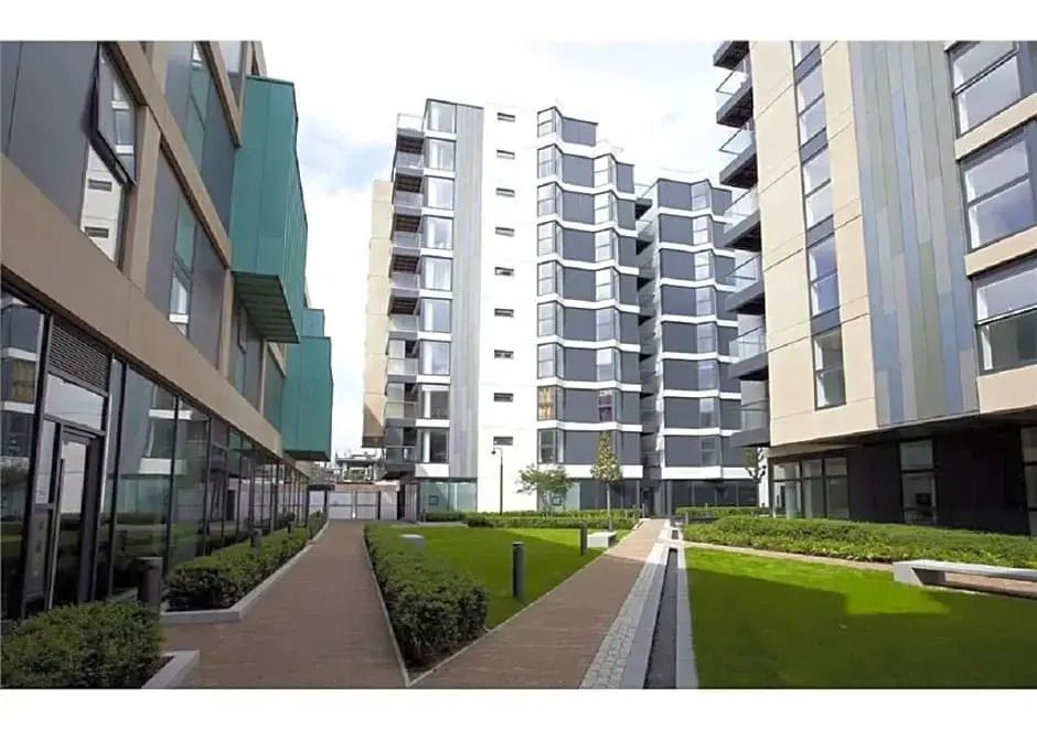 Thesqua.re Dance Square Apartments