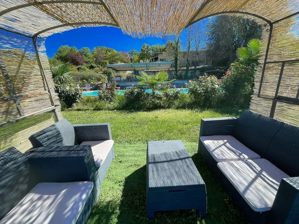 Apt 6 - Enjoy a Relaxing Time in a Romantic Setting, 0.7 Kms/spoleto Centre