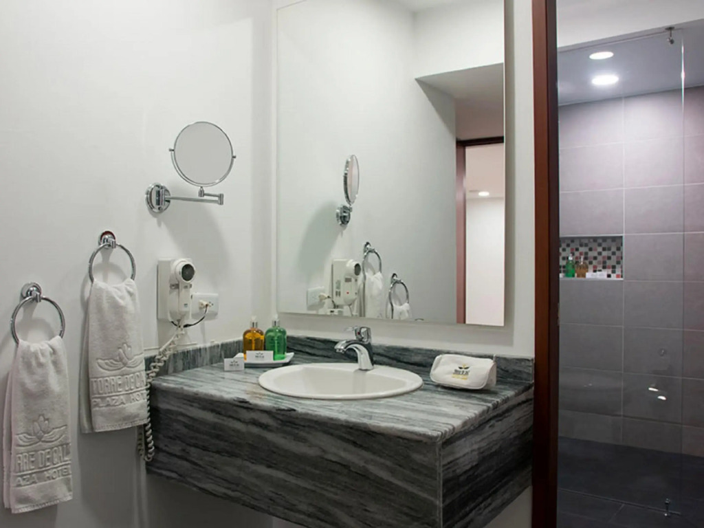 Torre de Cali Plaza Hotel