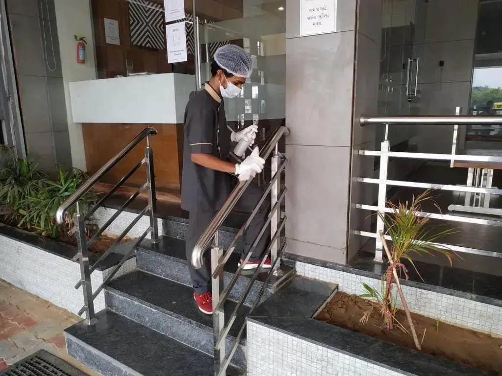 HOTEL SATKAR CHHATRAL