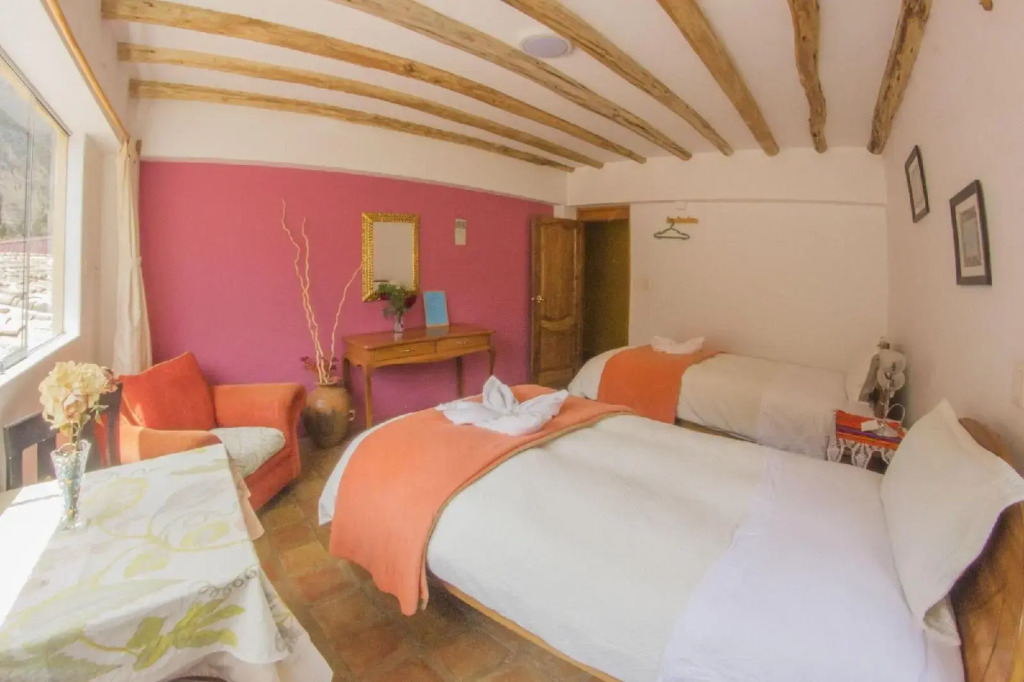 Parwa Guest House