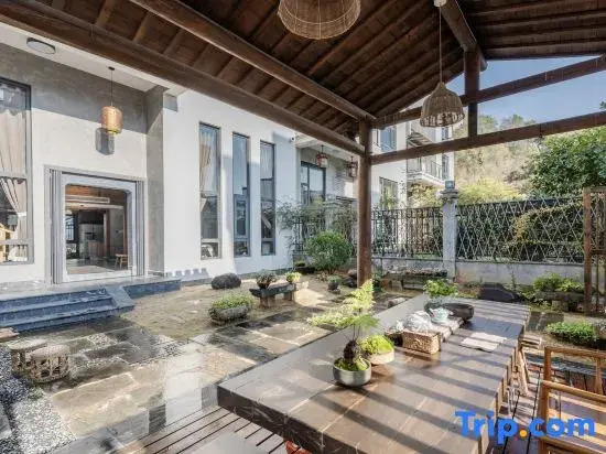 Floral Hotel ·Qingyun No.3 Hotel (Wuyuan Scenic Spot Shop)