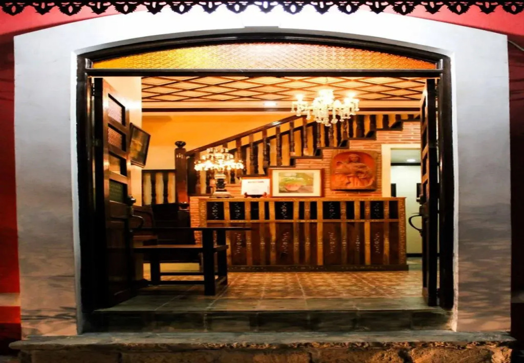Casa Rica Hotel