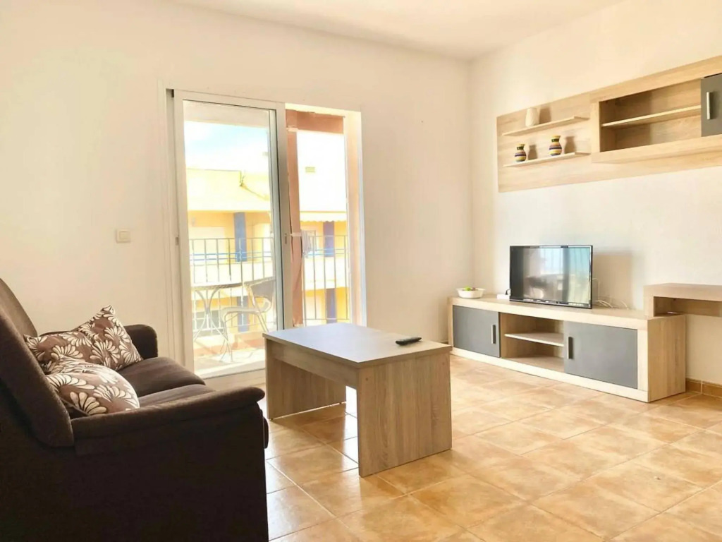 Apartment near the beach with sea views